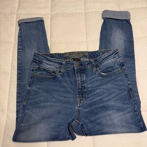 American Eagle Outfitters Women's Light Blue Cropped Jeans